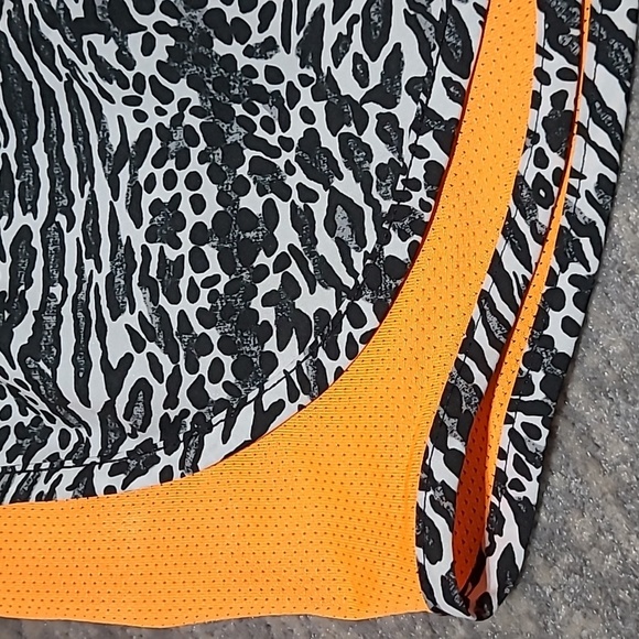 NIKE DRI-FIT EMBROIDERED SWOOSH LEOPARD PRINT LINED MESH ATHLETIC SHORTS - Picture 9 of 11
